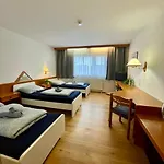 Bei Nuernberg, Gemuetliches Mit Kueche Bad Tv 아파트