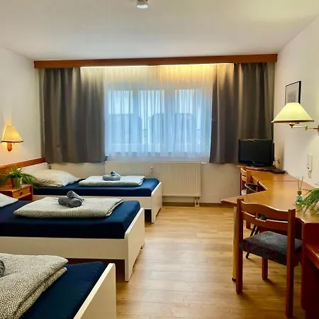 Apartment Bei Nuernberg, Gemuetliches Mit Kueche Bad Tv