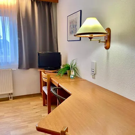 Bei Nuernberg, Gemuetliches Mit Kueche Bad Tv * Schwanstetten